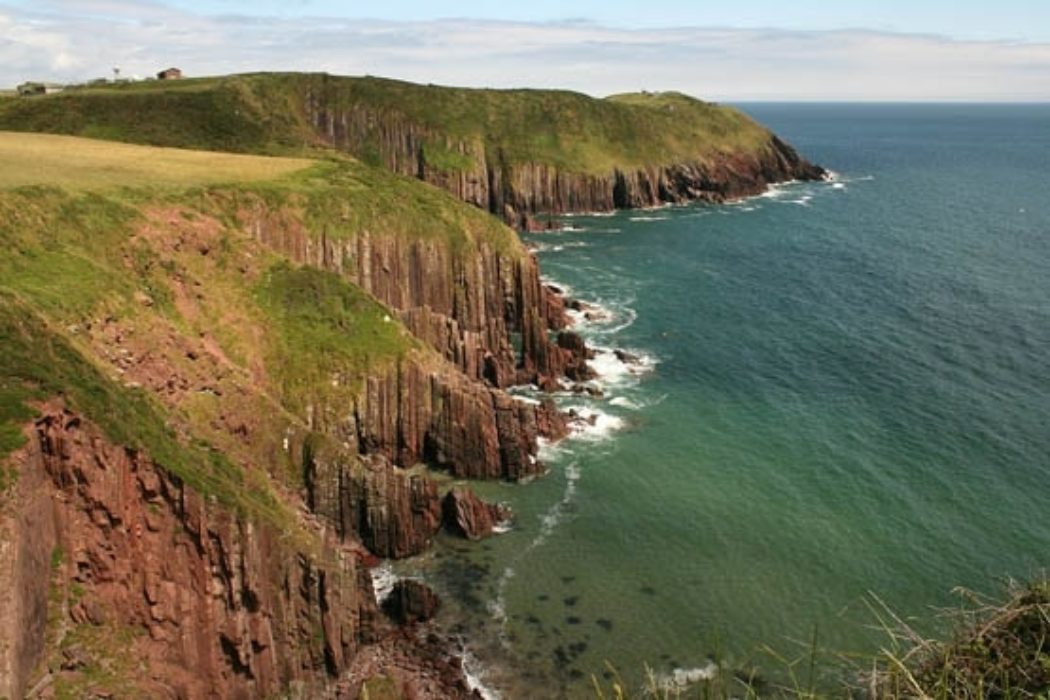 Towards Great Castle Head From Priests Nose