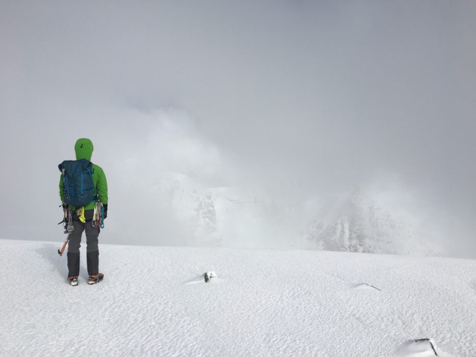 The traverse appears ahead