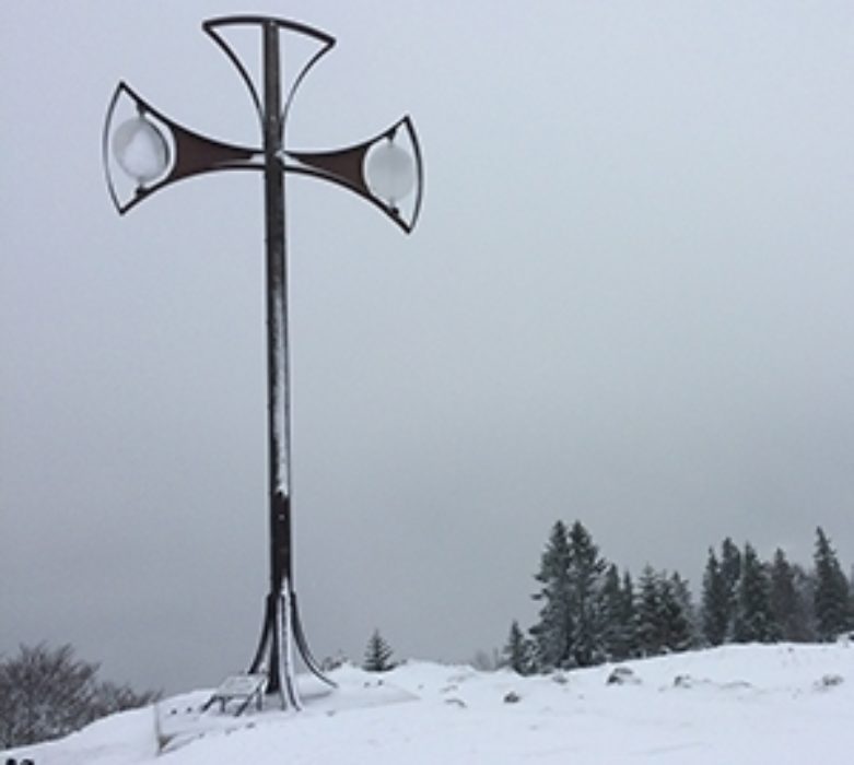 Emerging out of the freezing fog to clear views at Châtel