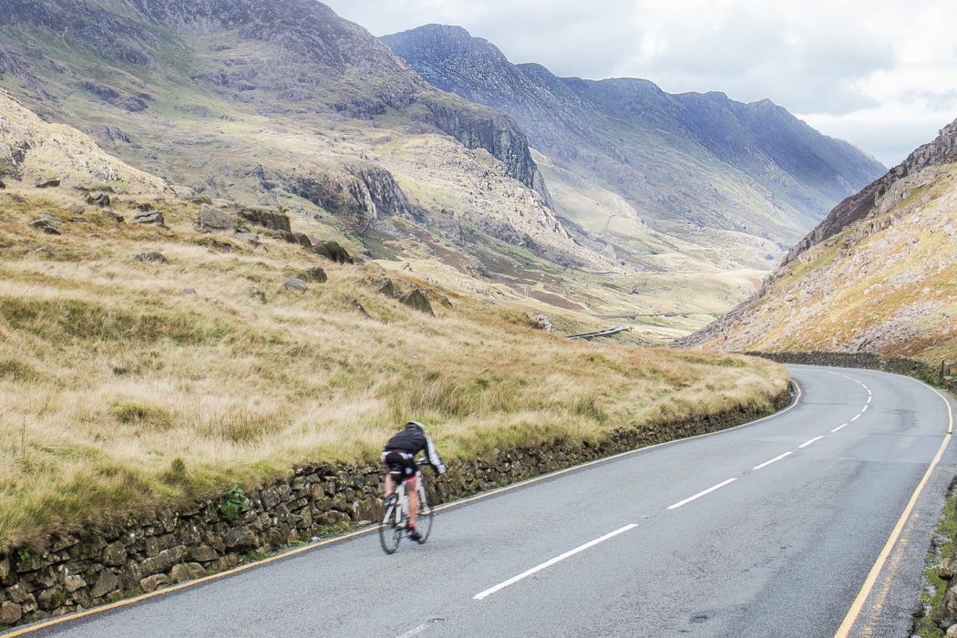 Dropping down from Pen Y Pass into the Llanberis Pass