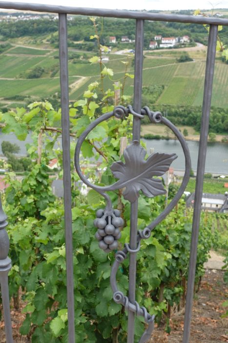 Celebrating grapes in the Moselle valley (Luxembourg)