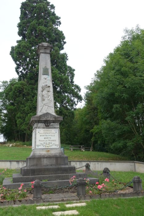 Monument commemorating war dead in Montauville (Lorraine)