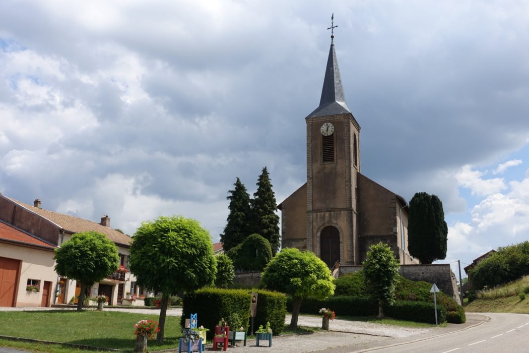 Church in Fribourg (Lorraine) with children’s gardening projects