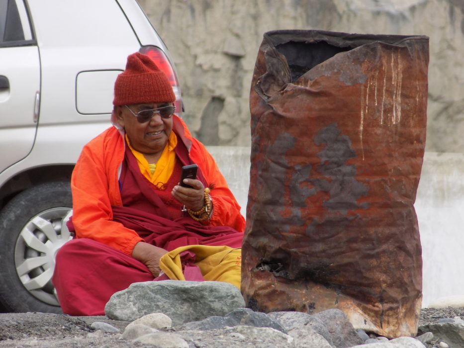 8 Mobile Monk