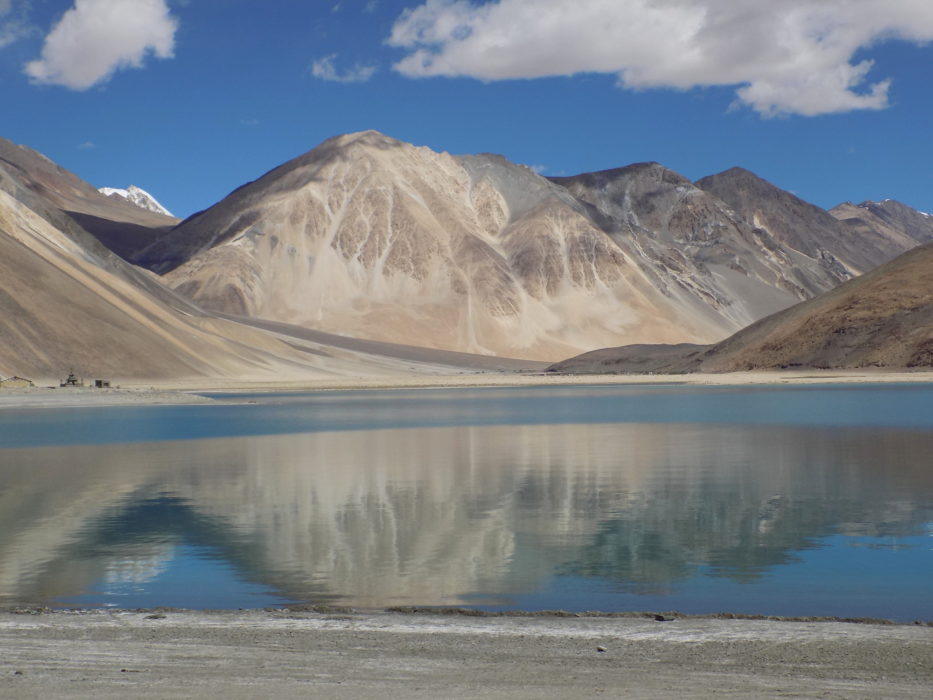 15 C Pangong Lake