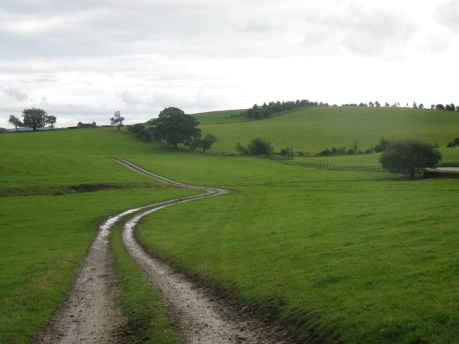 Footpath through the Aire Gap