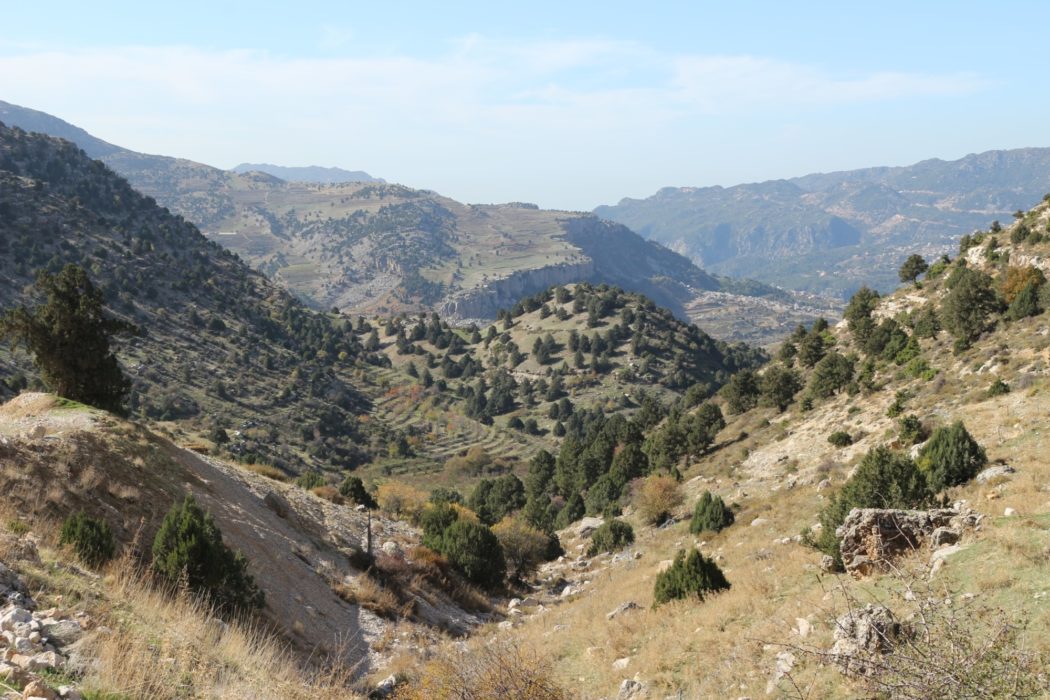 The start of the descent into Afqa
