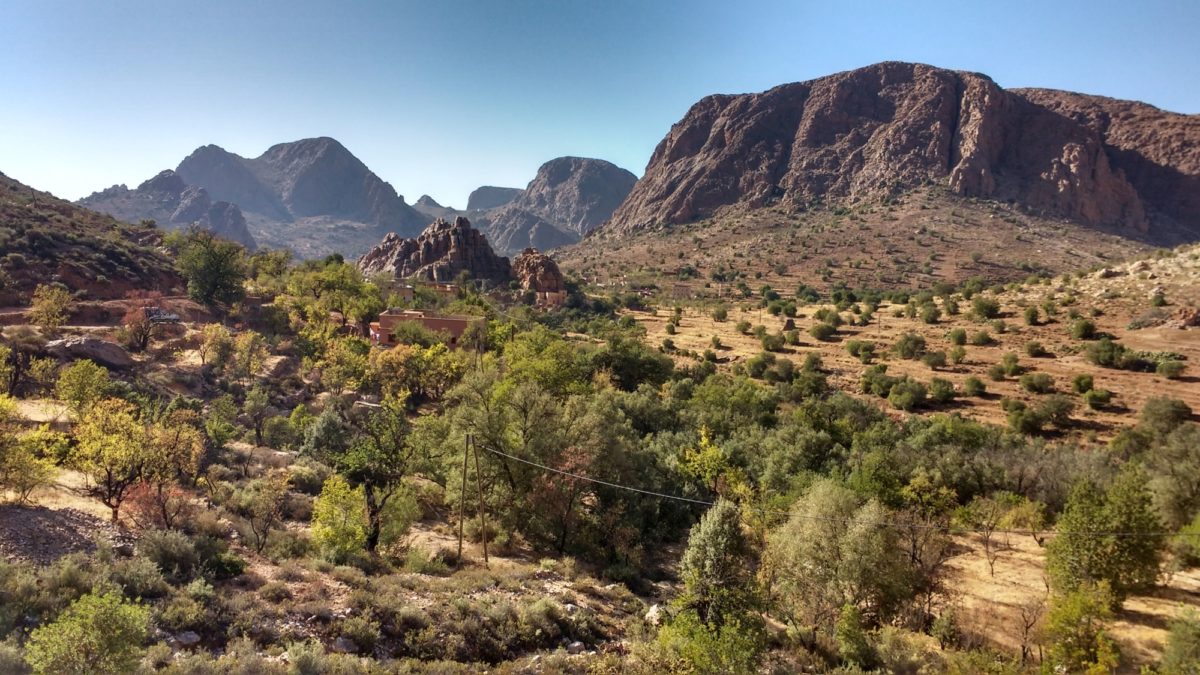 The valley is known as ‘Samazar’ to climbers and is listed as such on many maps. The first climber to descend it mistook the pronunciation (Samazar for Tamza) indicating how hard it is to get an exact translation from Berber dialect