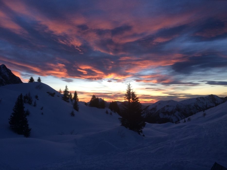 The Refuge de Bostan is situated in a south-western facing valley, with a panoramic view over the French Alps