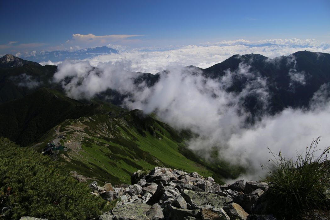 Kitadake12 Rising cloud begins to encroach on the summit ridge