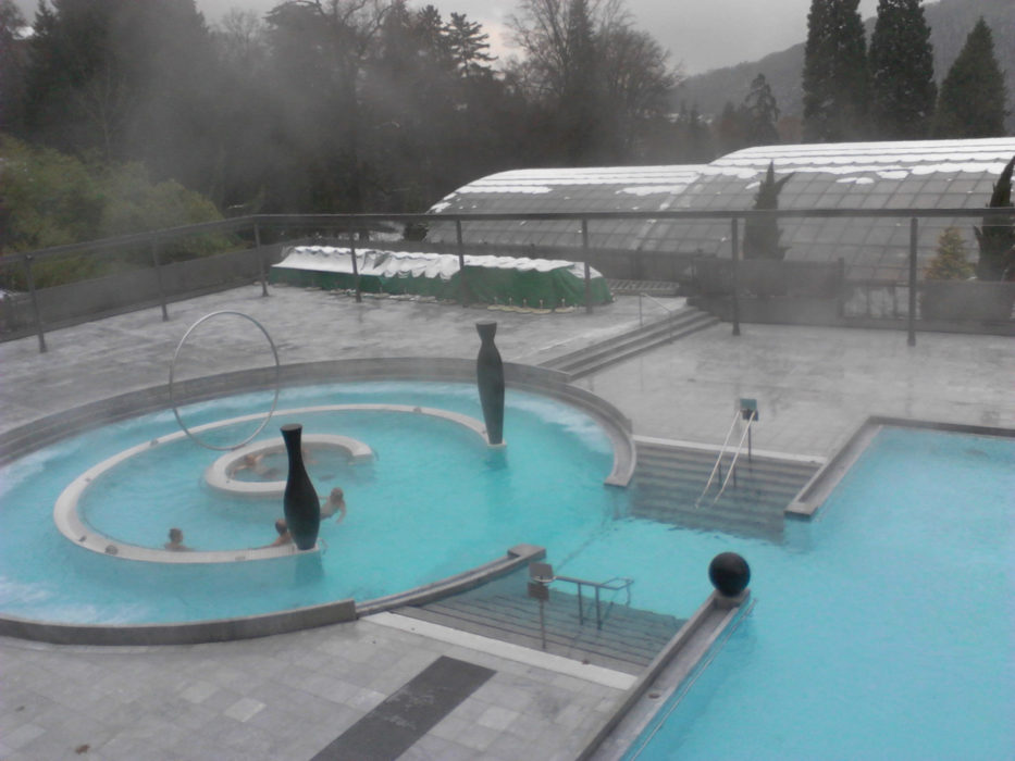 011 There are many thermal pools in the region. Wellness season starts in late autumn and lasts until spring - but the pools are open year round.