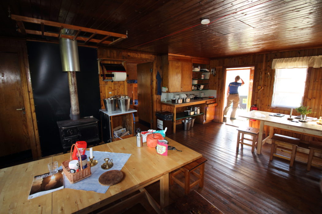 1 Typical STF hut interior.