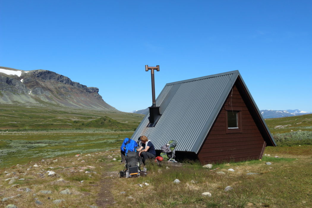 2 One of many emergency shelters found along the entire Kungsleden, this one being Avtsusjvágge that lies midway between Saltoluokta and Sitojaure.