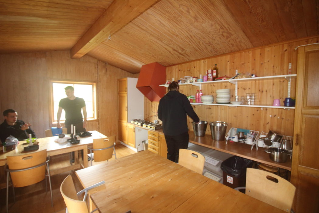 Inside the dedicated tältservicestuga at Abiskojaure