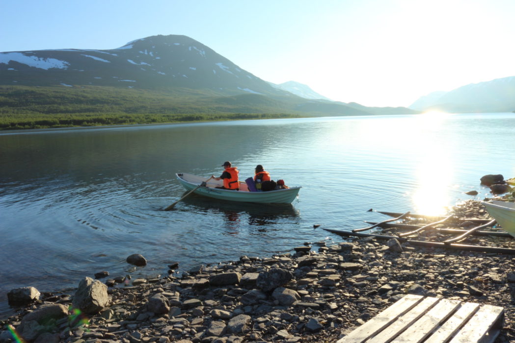 Setting off on the lake crossing at Teusajaure