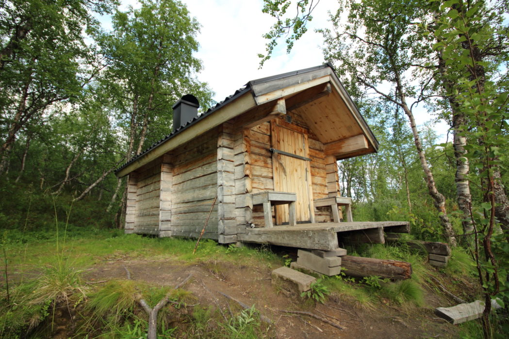 The (riverside) self-service bastu at Rävfalls