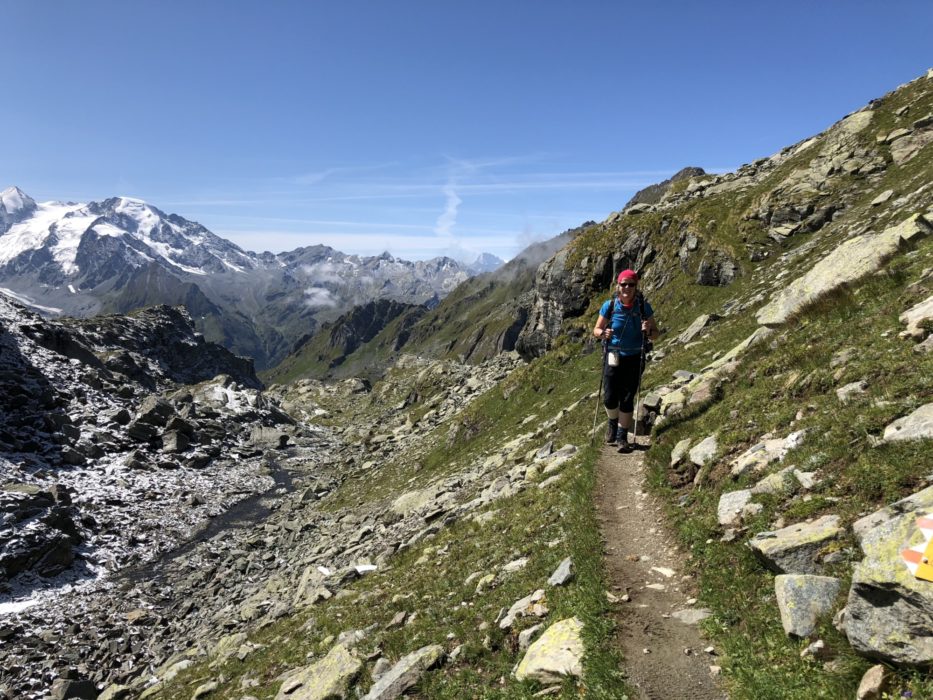 Approaching the Col de Louvie