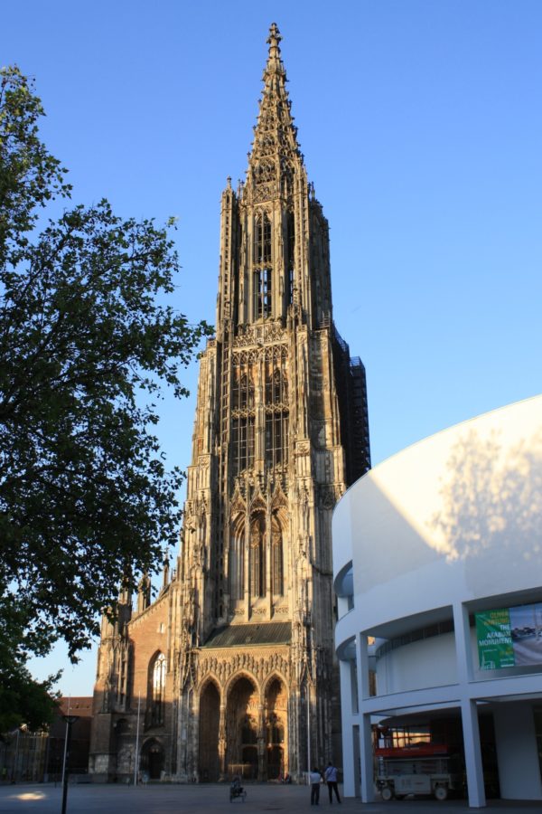 212005