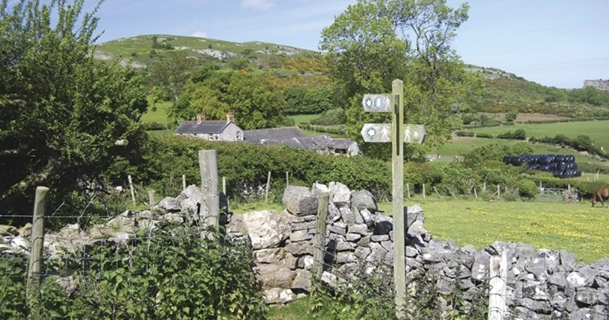 The Offa's Dyke Path A Walk through History Cicerone Press