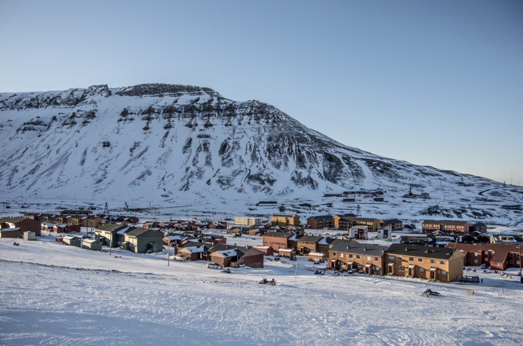 Back to civilisation. The ‘city’ of Longyearbyen on the island of Spitsbergen in the archipelago of Svalbard belonging to Norway. Soon enough you will long for the place where you were on expedition: ‘nowhere’