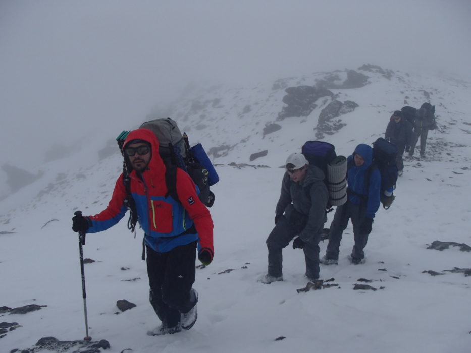 1 Ascending To Los Posiciones In Deteriorating Weather